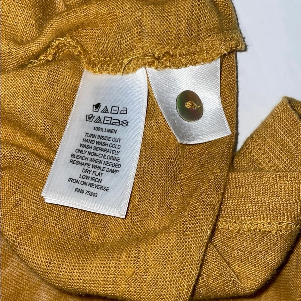 Tahari Mustard Yellow Women's Tunic Top - Picture 8 of 9